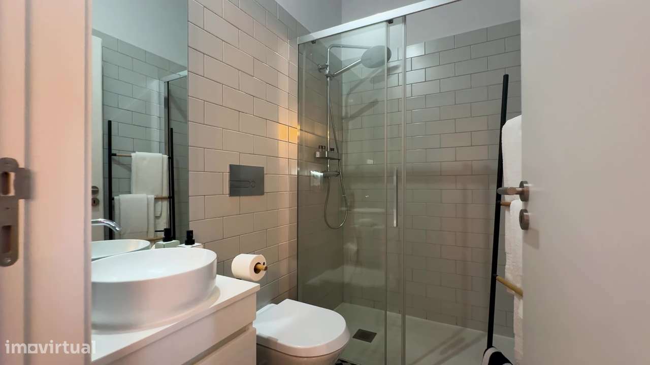 T0 com mobília, internet e TV no Porto - Grande imagem: 5/6