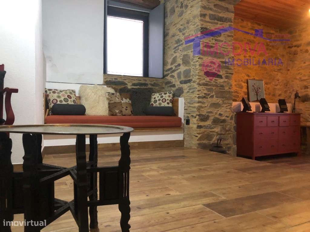 Casa de Xisto T2 com licença AL, em Castanheira de Pera-22