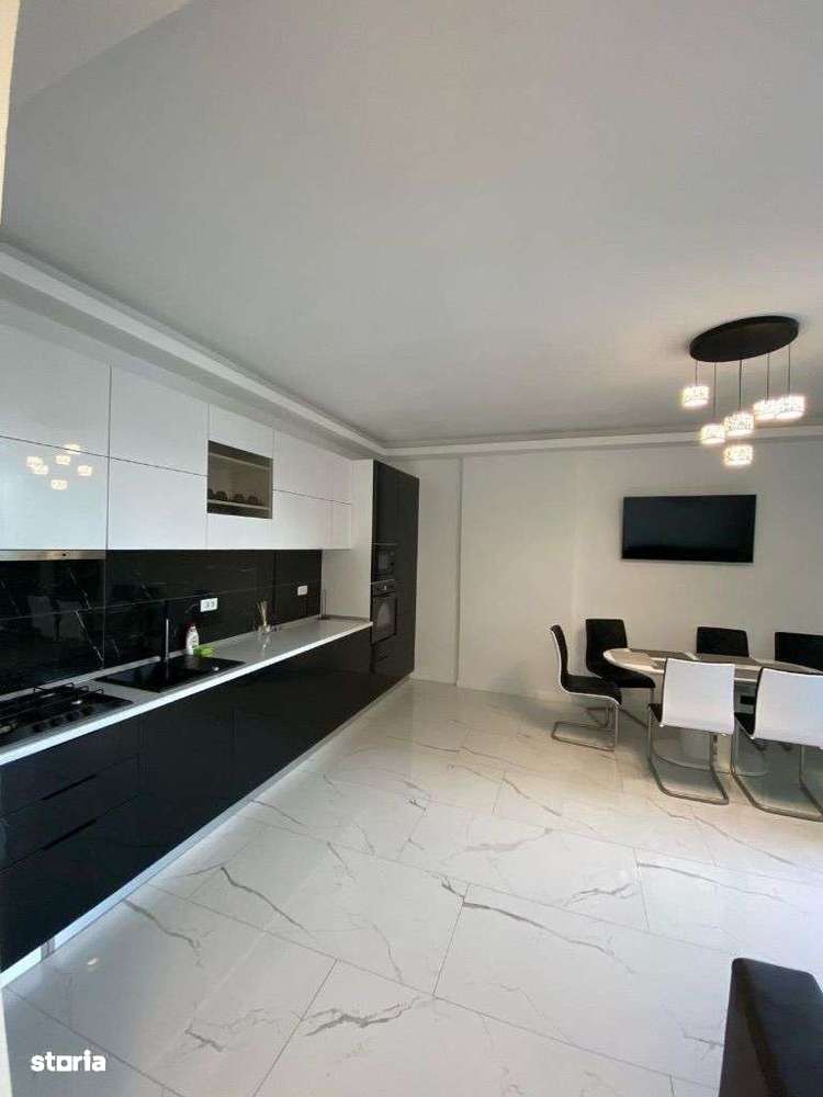 3 camere cu vedere frontală la mare mobilat lux-4