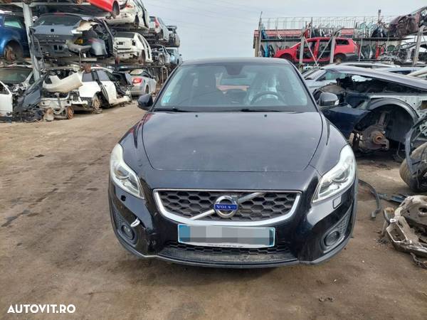 Dezmembram Volvo C30, an 2010, 2.0 D, cutie automata - 5