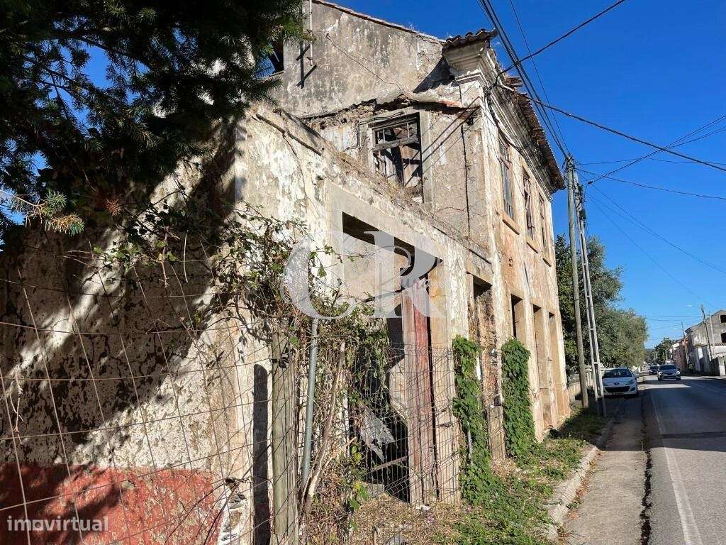 6 Prédios Urbanos e um Terreno Rústico para Renovação – Lousã-16