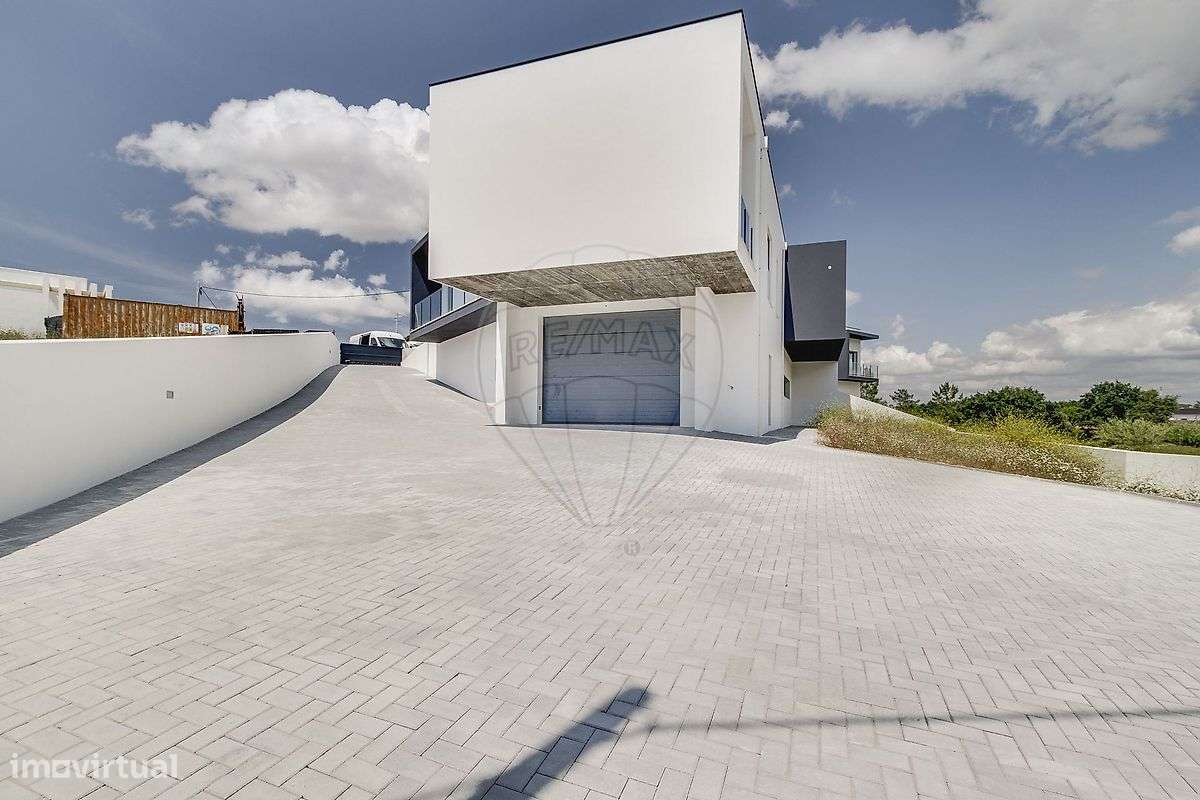 Moradia T4 para venda - Grande imagem: 4/49