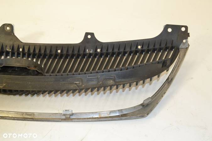 Grill pod radar Lexus GS 300 430 450h - 6