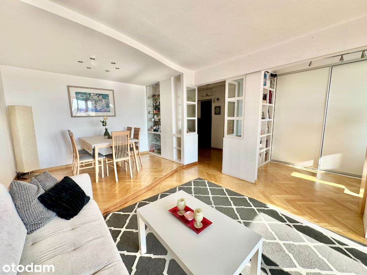 3 pokoje, świetny rozkład i lokalizacja ENG-2