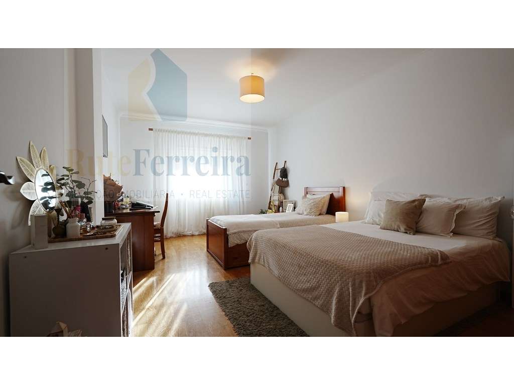 Já viu a área deste apartamento T3 com terraço- Mafra !!-15