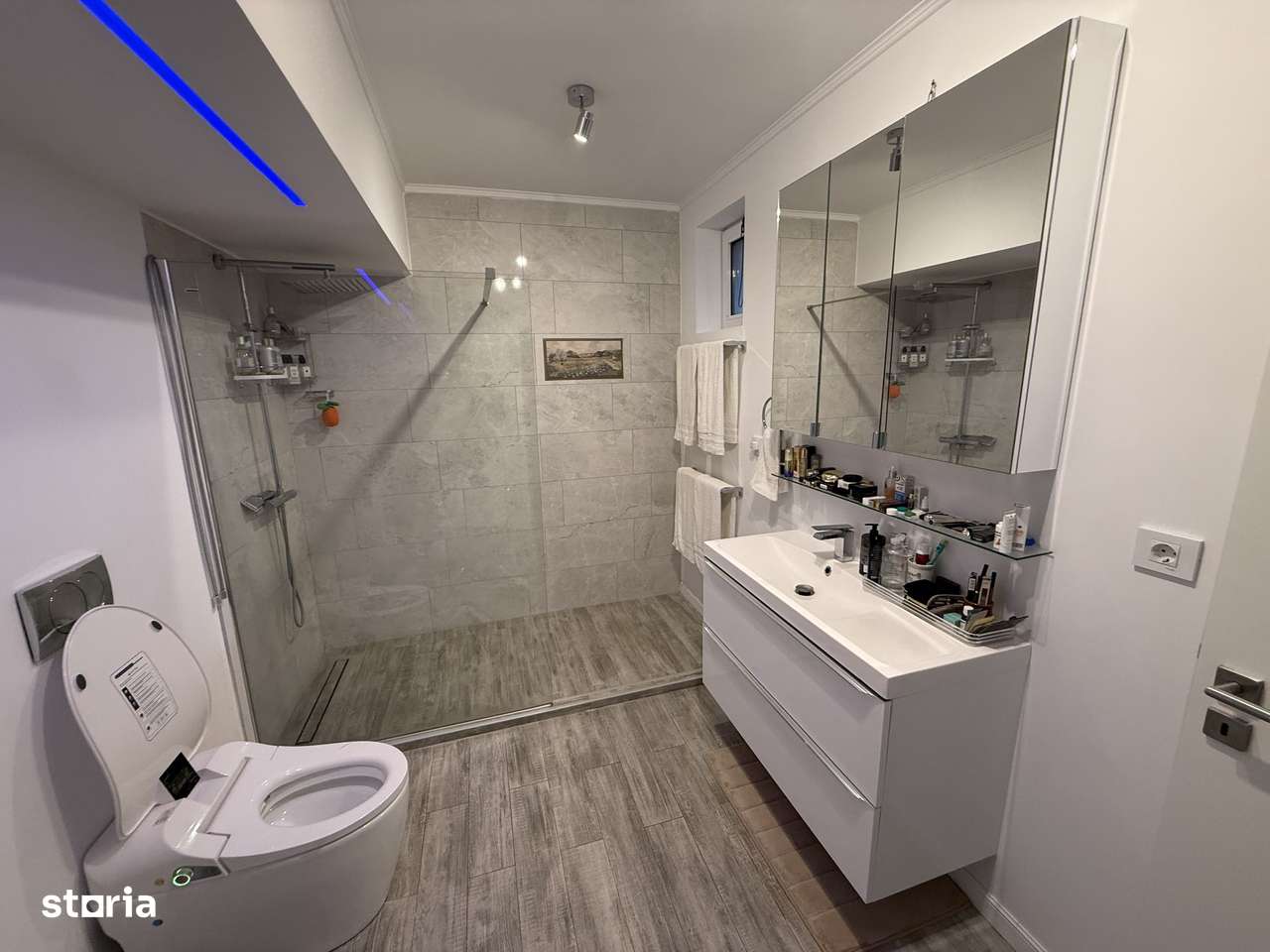 Vila în stil American - Total independentă energetic, garaj + terasă!-12