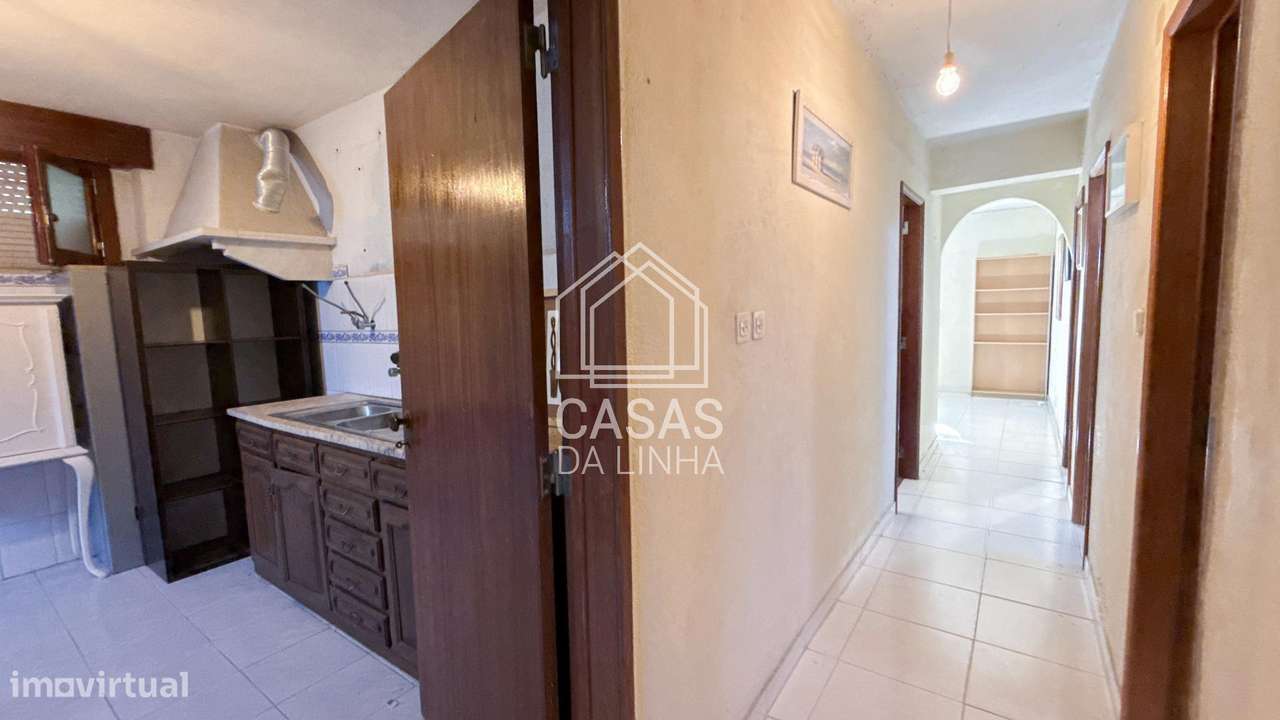 Moradia Independente T5 em Vila Fria - Porto Salvo-42