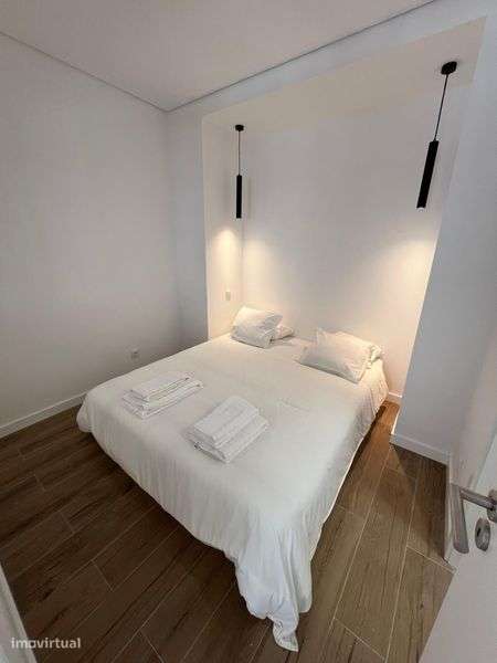 Apartamento T1+1,  totalmente renovado e mobilado no Príncipe Real. - Grande imagem: 5/12