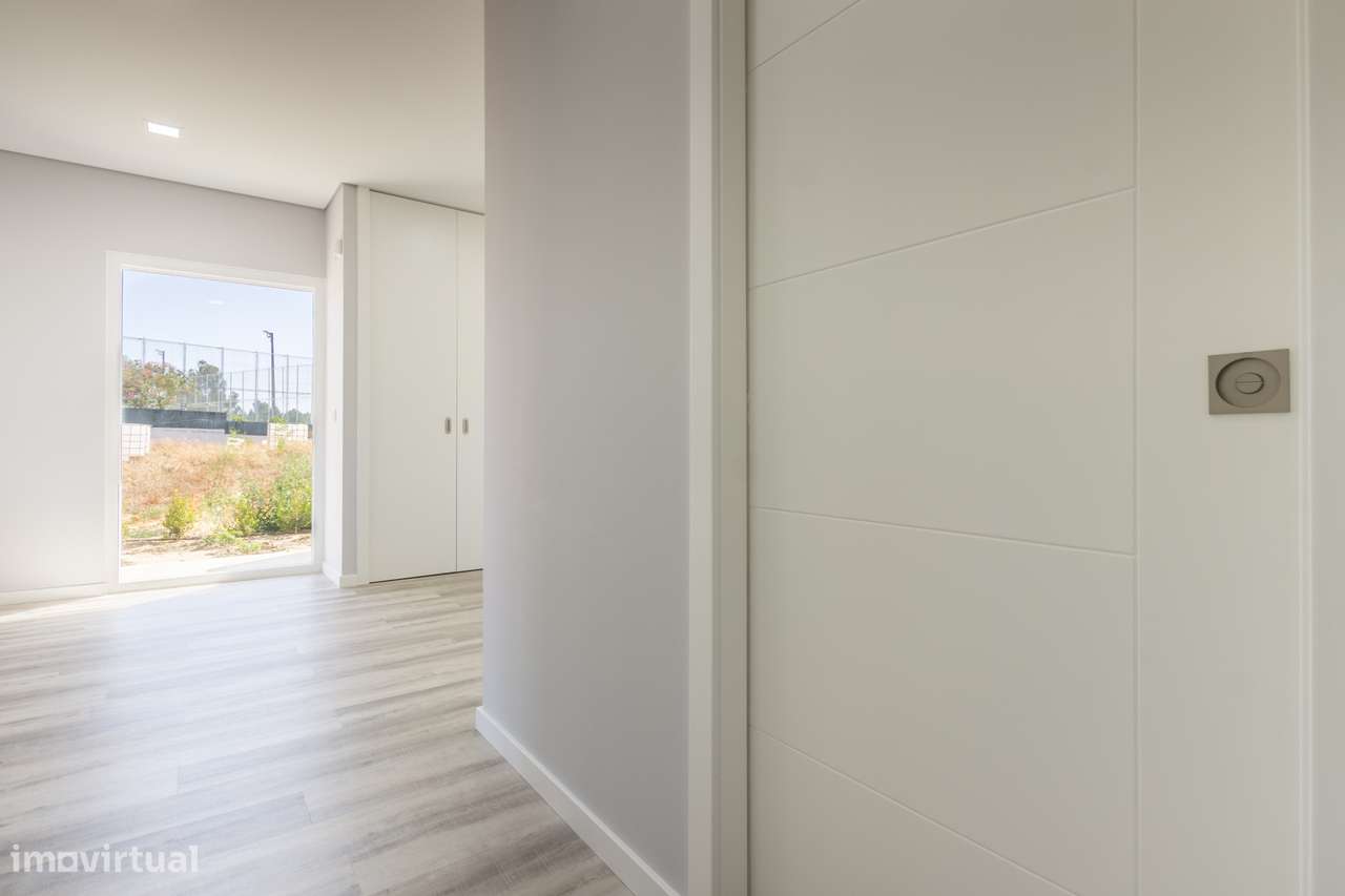 Vila Alegre / Fernão Ferro - Luxuosa moradia térrea T3 lote de 2775 m²-4