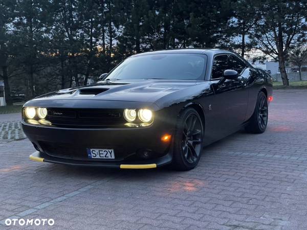 Dodge Challenger 6.4 Scat Pack - 3