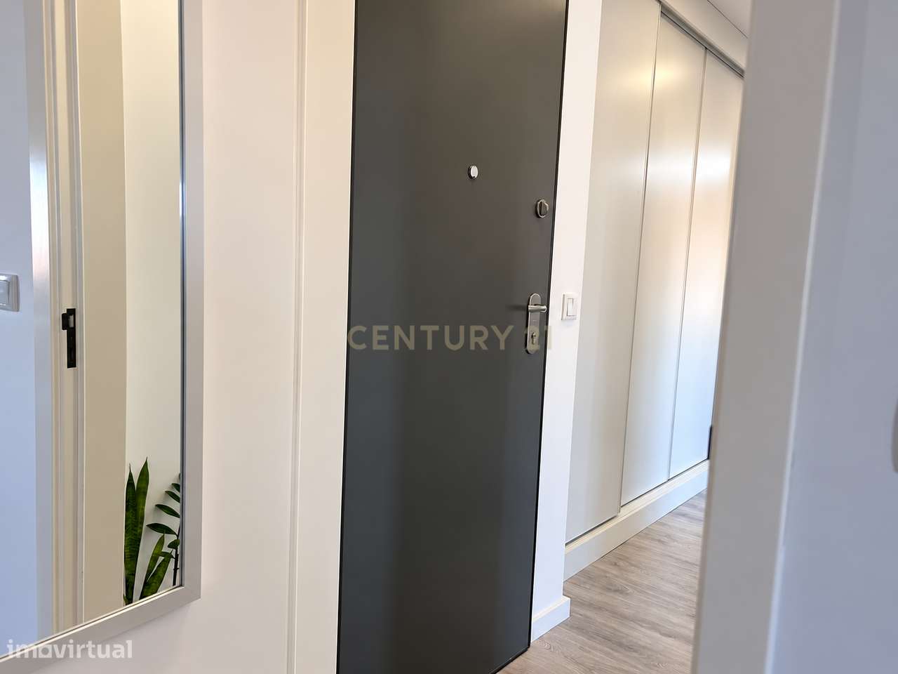 Apartamento T1 Renovado-15