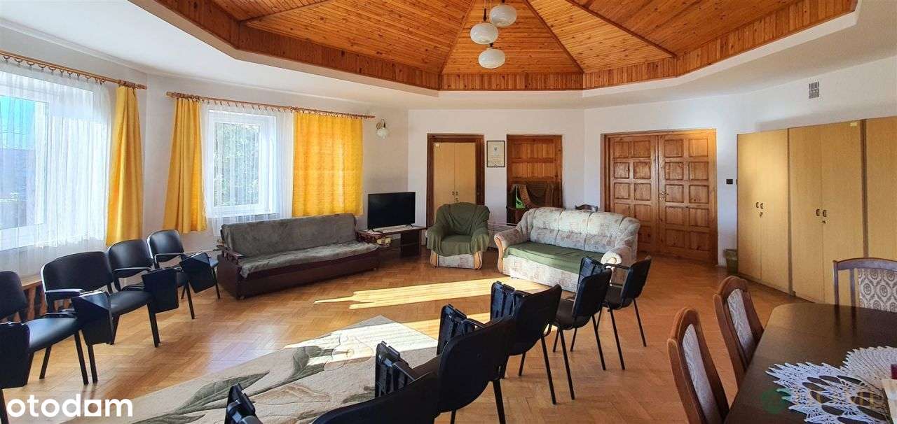 Wielofunkcyjny obiekt z pięknym ogrodem w Lublinie-6