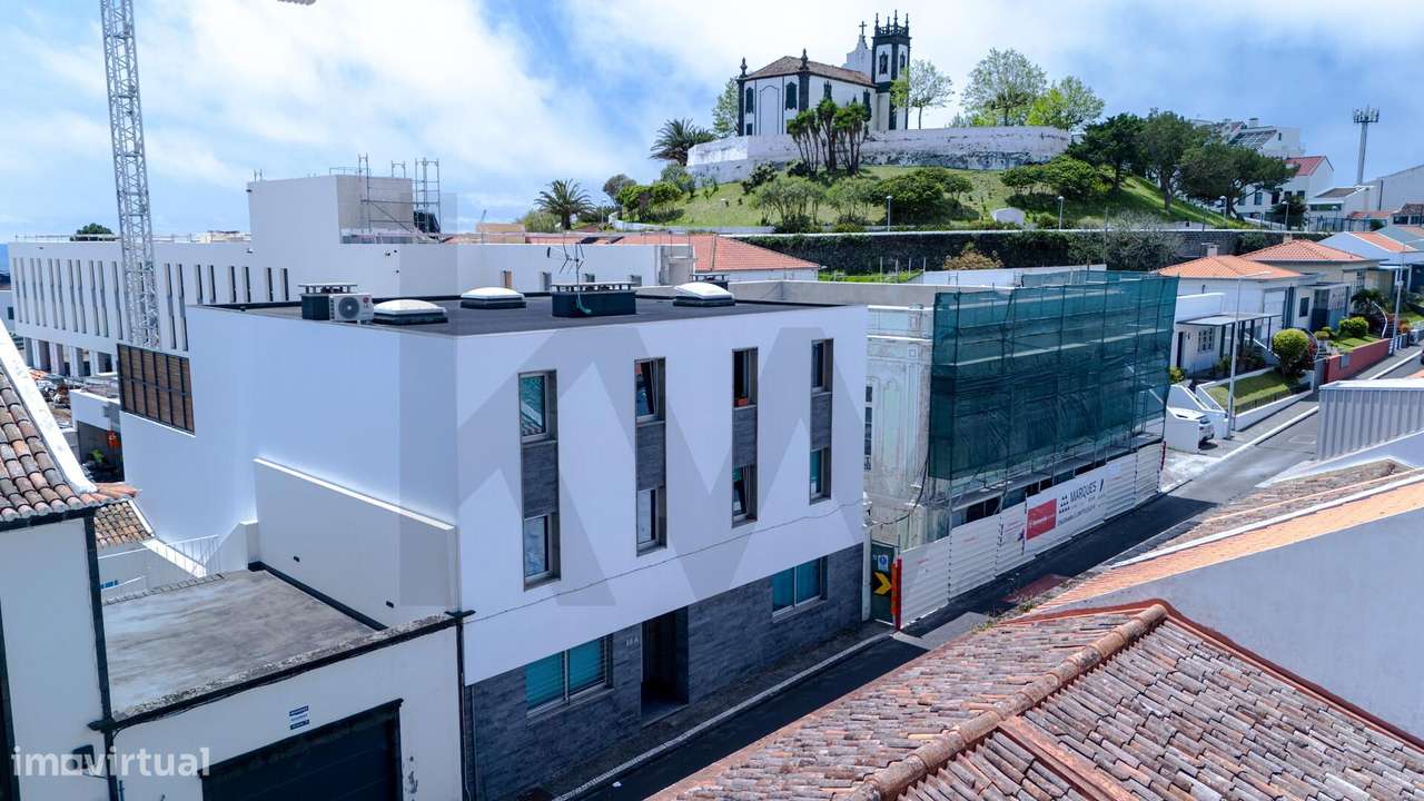 T1 com pátio privativo em São Pedro - Ponta Delgada-30