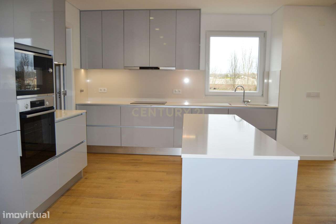 Apartamento T3 com Elevador -Lourinhã - Grande imagem: 4/31