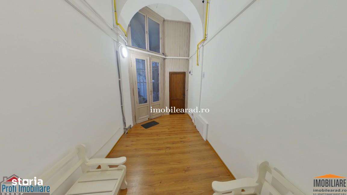 Apartament exclusivist la cheie, et.1, km 0 Arad, amenajat cu designer - Imagine principală: 3/20