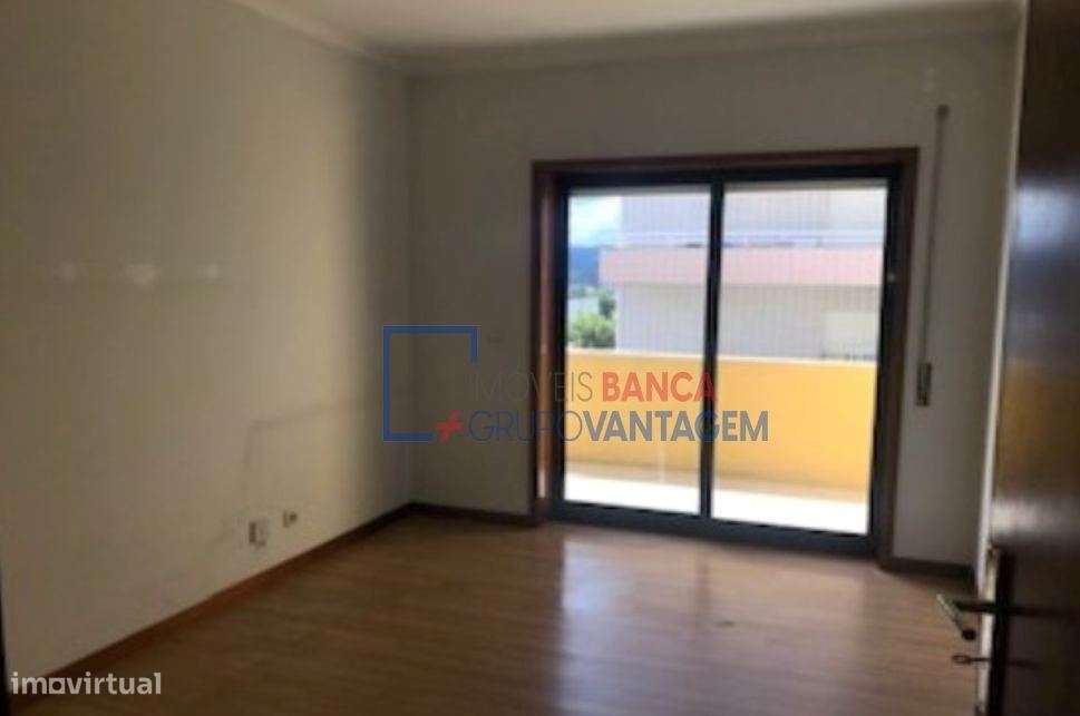 APARTAMENTO T1 - PENAFIEL - Grande imagem: 4/17