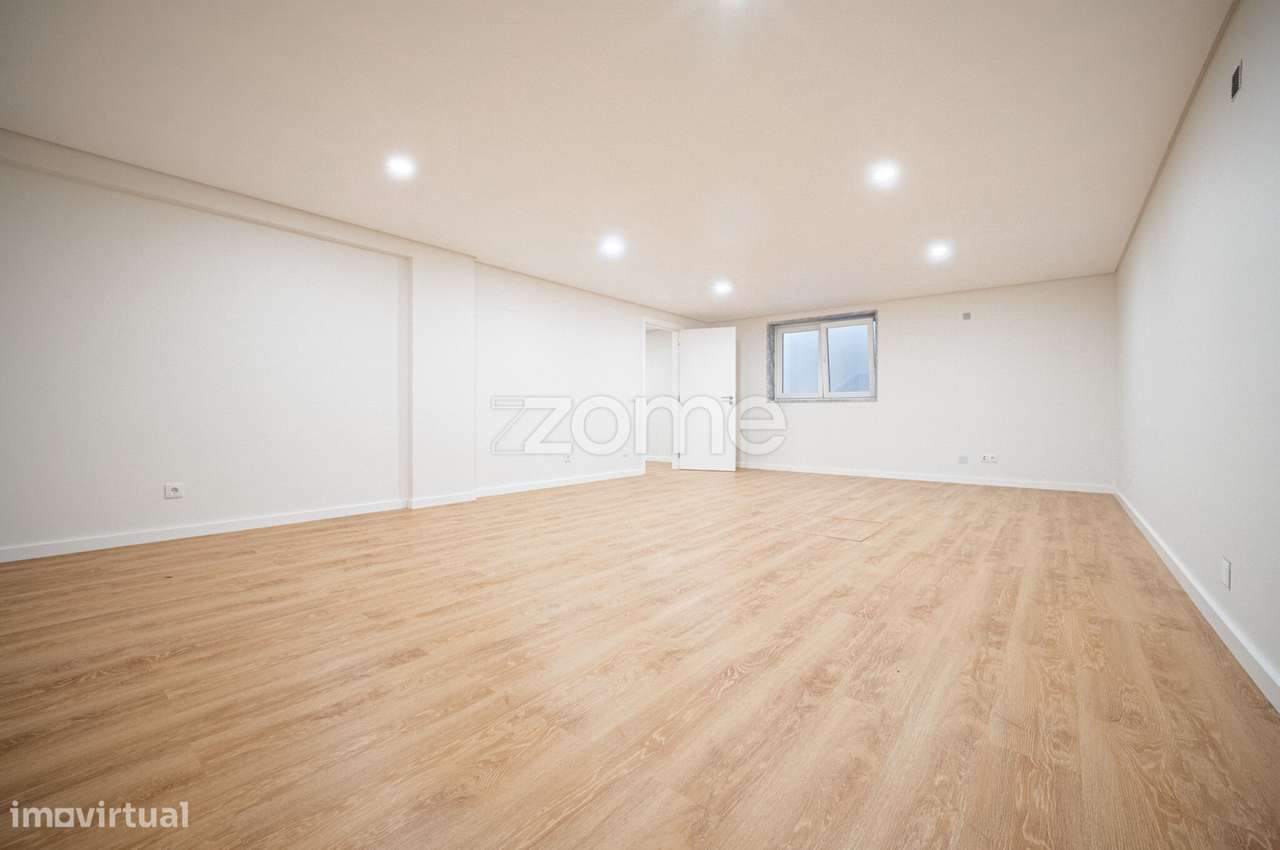 Moradia T3 com 6 assoalhadas, nova, no Alto dos Gaios - Estoril-27