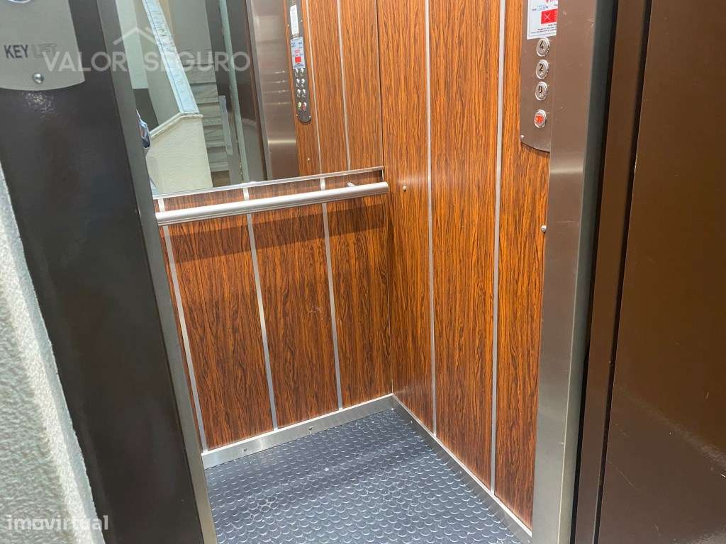 Apartamento T2 na Quinta das Drogas em Alverca do Ribatejo-15