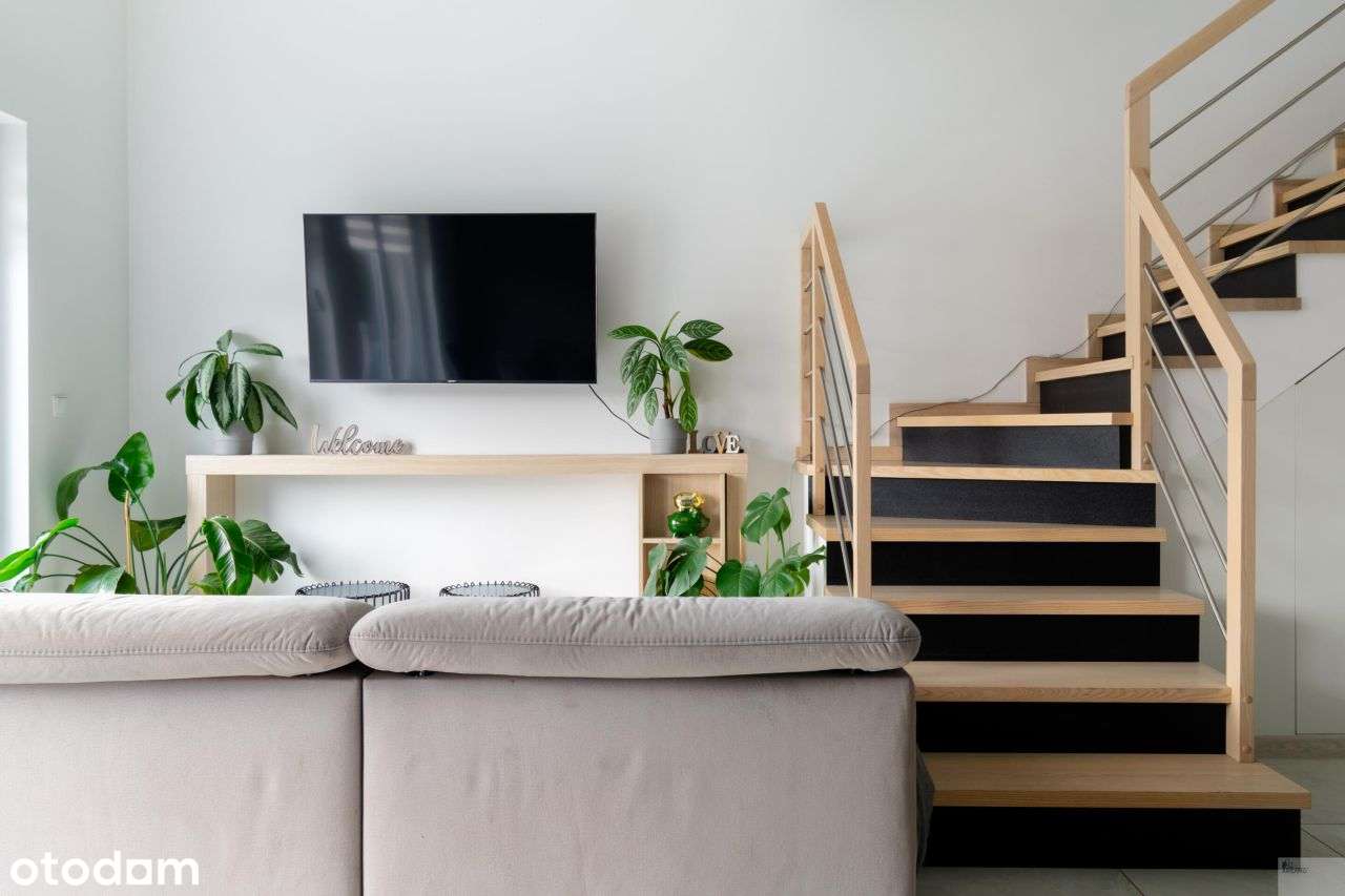 Przestronny, środkowy segment w spokojnej lokaliza-8