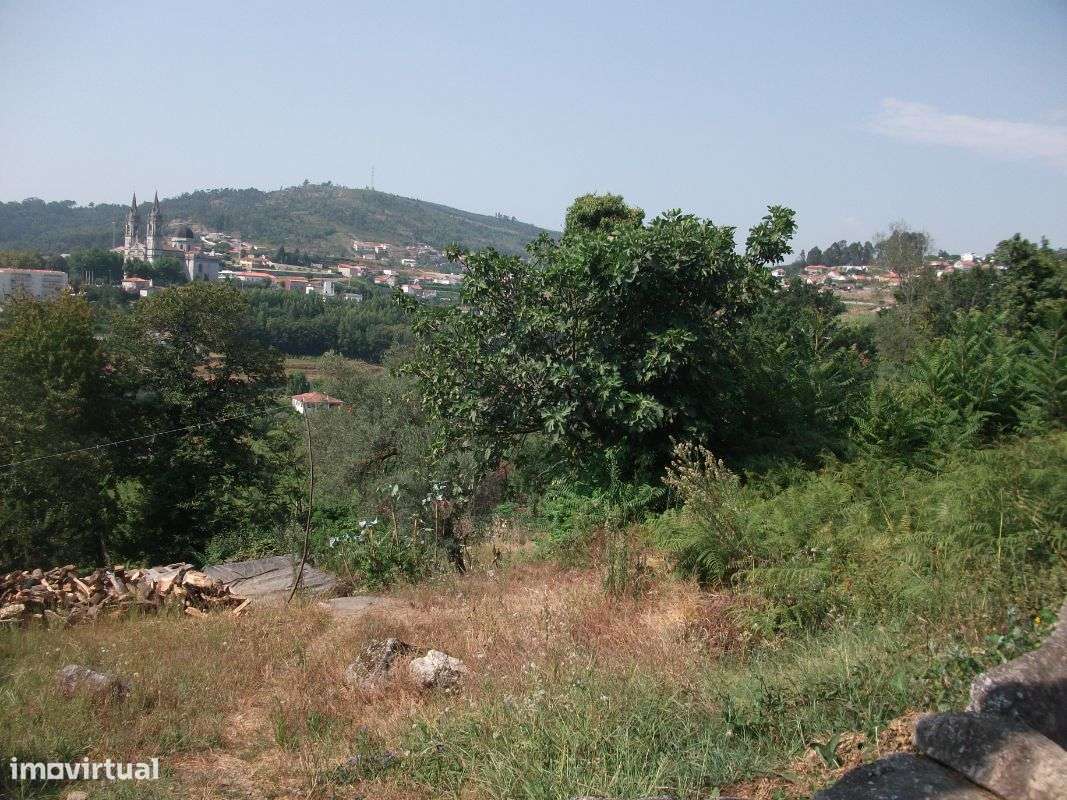 Moradia para restauro com 3 artigos de construção - Grande imagem: 5/8