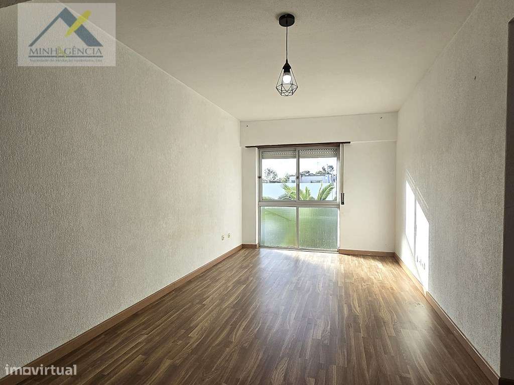 Apartamento T2 na Quinta de St. António em Setúbal-3