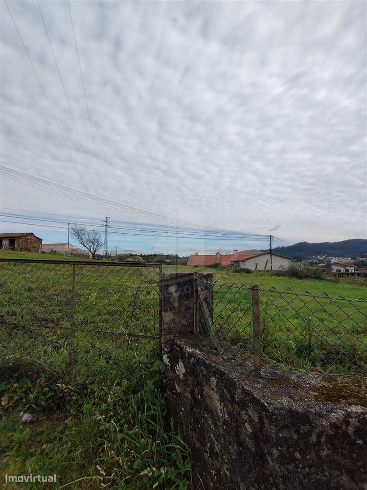 Terreno com Projeto Aprovado | 10 Frações | Pousa-14