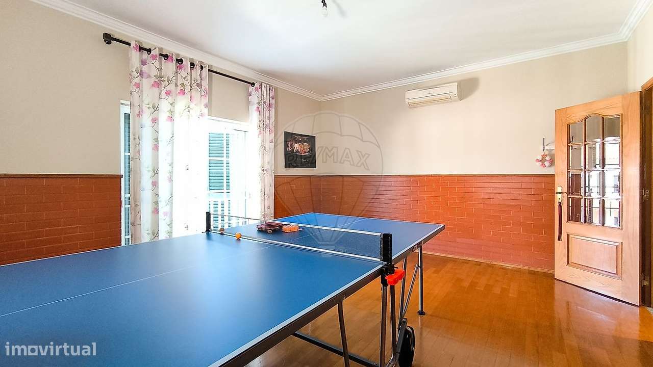 Moradia T5 para venda-11