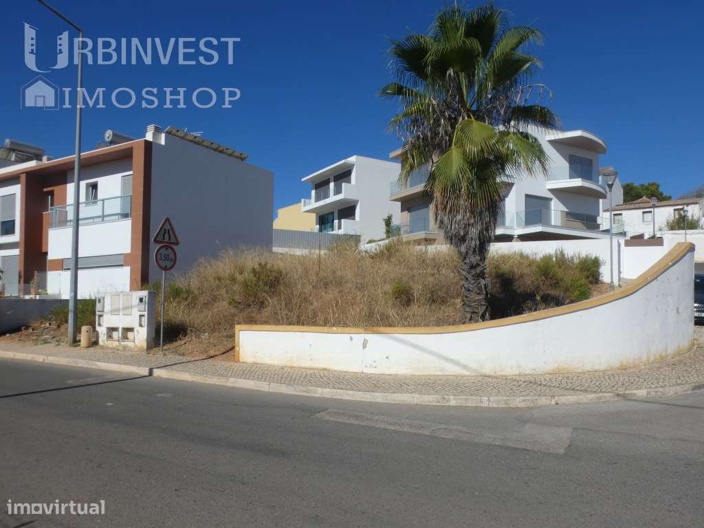 Lote urbano para construção de moradia, com ou sem armazém em Estôm... - Grande imagem: 5/15