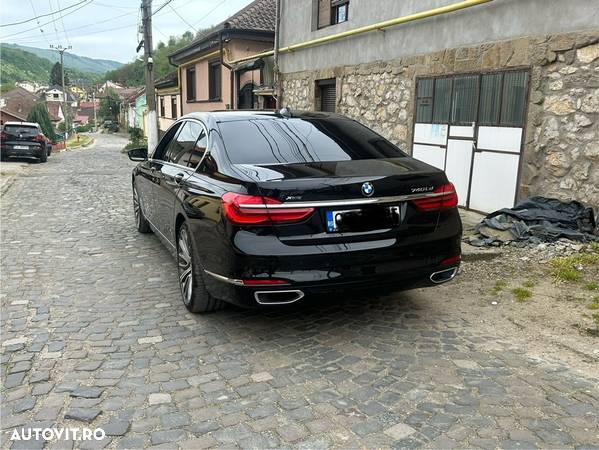 BMW Seria 7 - 5