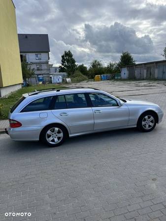 Mercedes-Benz Klasa E 320 T CDI 7G-TRONIC Avantgarde - 12