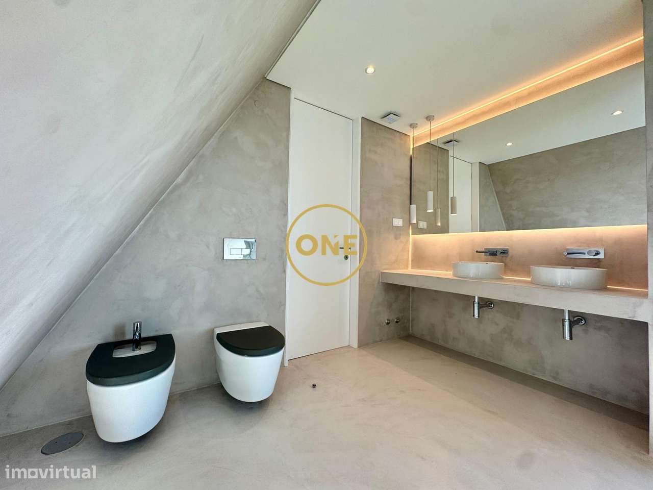 Moradia NOVA T3+1 | 330 m2 | Piscina | PRAIA | Francelos-33