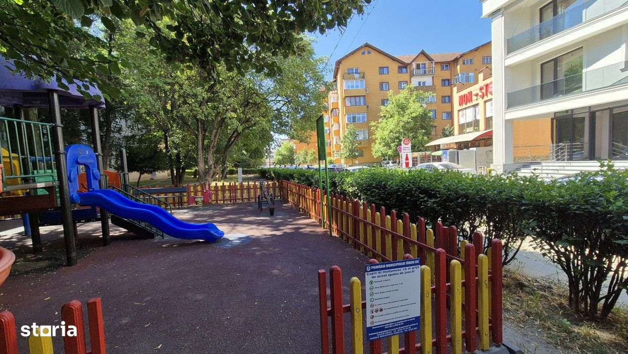 Vanzare apartament 2 camere, et.1,  zona 8 Mai-8