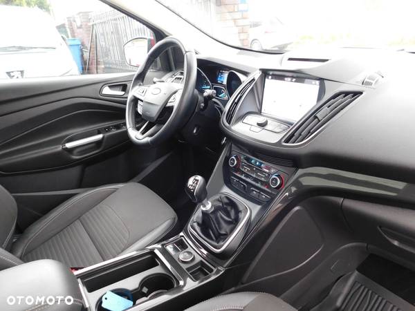 Ford Kuga 2.0 TDCi 2x4 Business Edition - 8