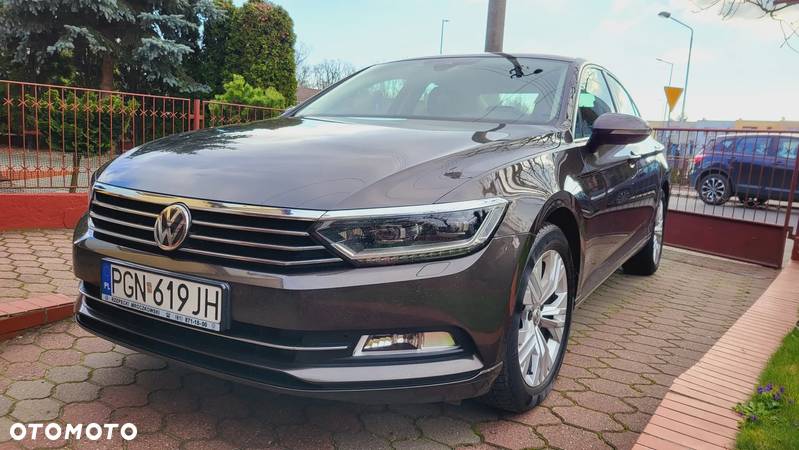 Volkswagen Passat 2.0 TDI BMT Comfortline - 8