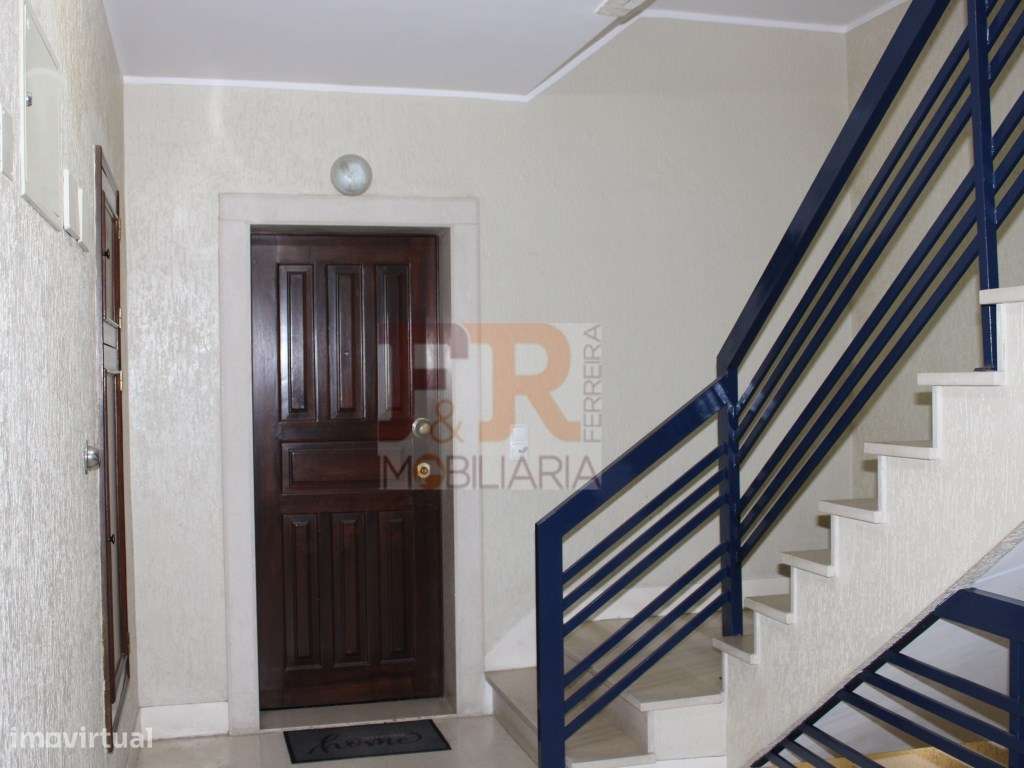 Apartamento T2 com Terraço! Urbanização Portais Arrábida, Palmela-32