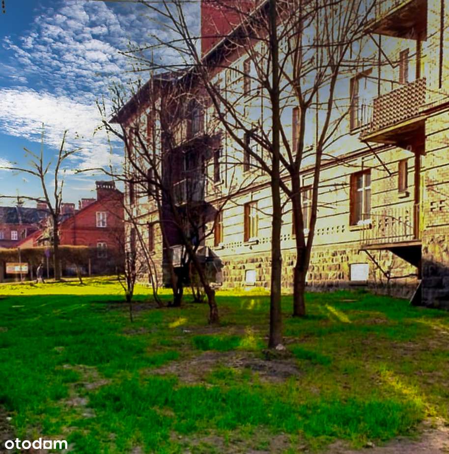 Klimatyczne Mieszkanie w Kamienicy z Potencjałem w Bielsku-Białej-15