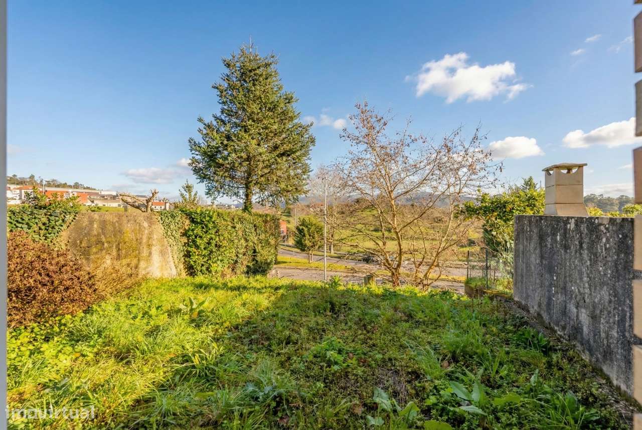 Moradia T4 para venda em Ponte da Barca, Vila Nova de Muía-38