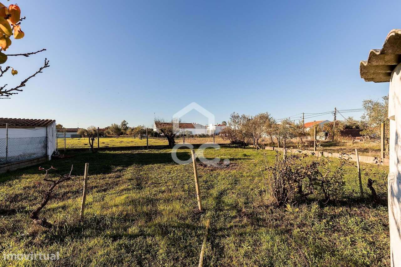 Terreno de  1.350 m² c/ Anexo de Apoio Agrícola | Canaviais, Évora-25