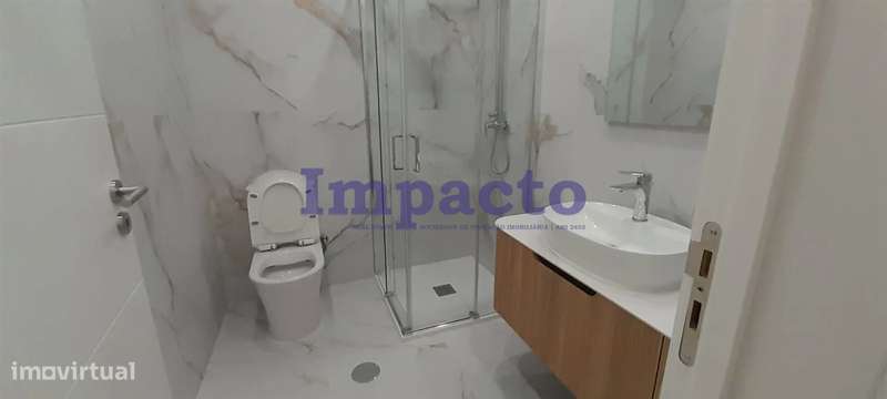 Loja para arrendar em São João da Madeira - Grande imagem: 4/16