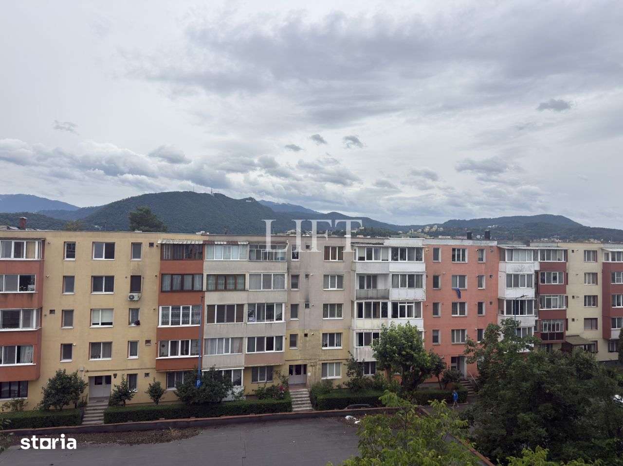 Apartament de 2 camere, decomandat, 50mp, Tractorul-4