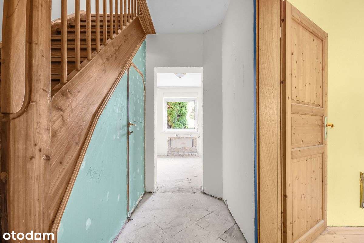 Tuż przy wejściu do Parku Grabiszyńskiego-14