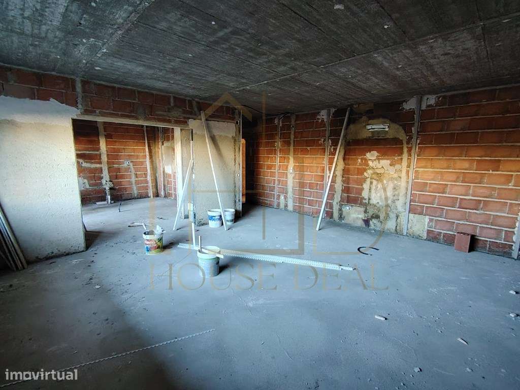 MAGNÍFICO Apartamento T2. Montijo-17