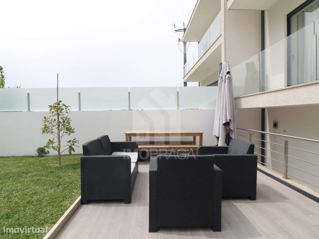 Venda Moradia Banda T3, em Esporões, Braga-6