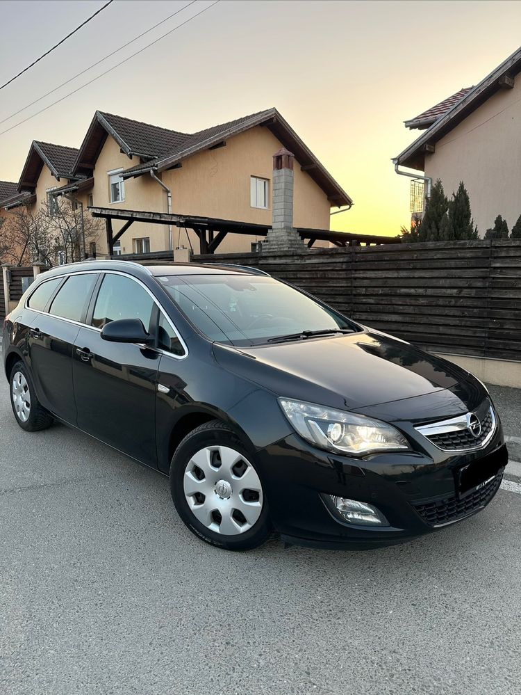 Opel Astra J [2009 - 2018] 1.7 CDTI DPF Edition Sport 2012