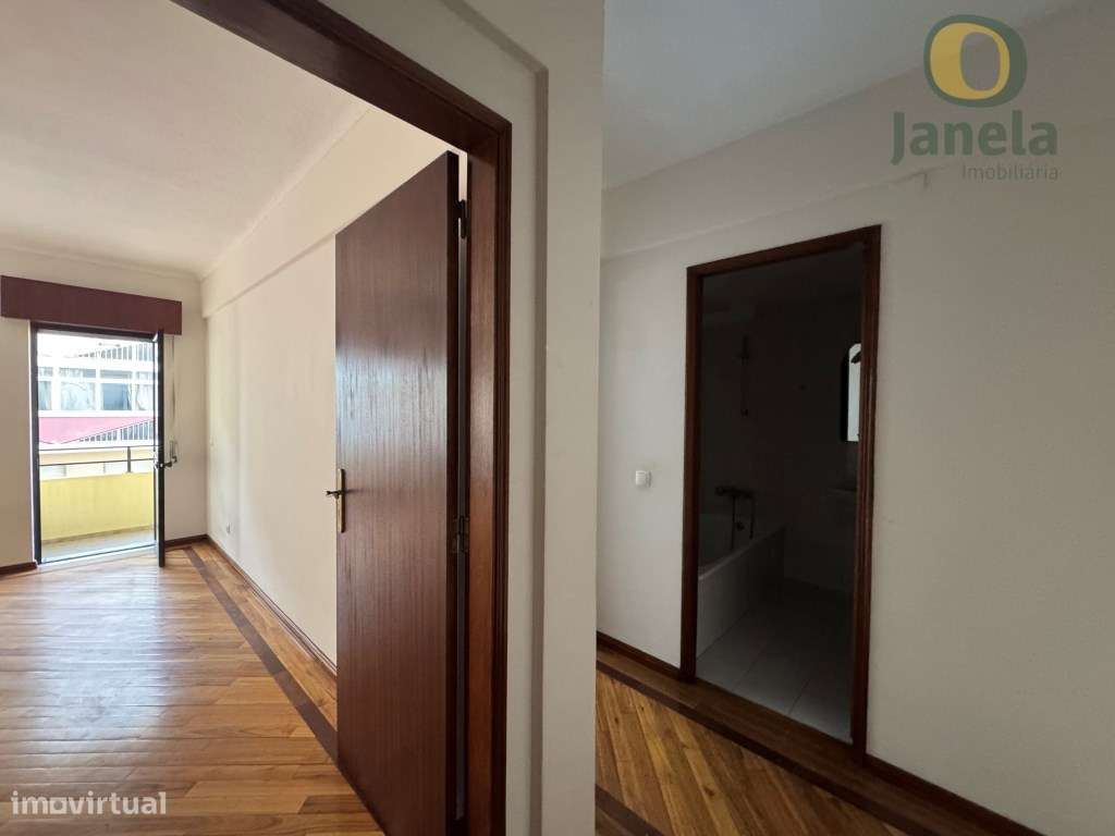 Apartamento T0 com Excelente Área no Centro de Faro - Ideal para Pr...-6