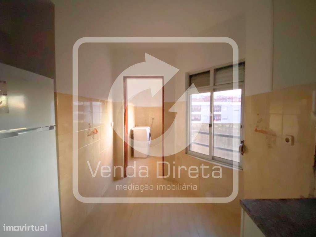 Apartamento T4 com 127 m², varanda e elevador no Pinhal Novo locali...-1
