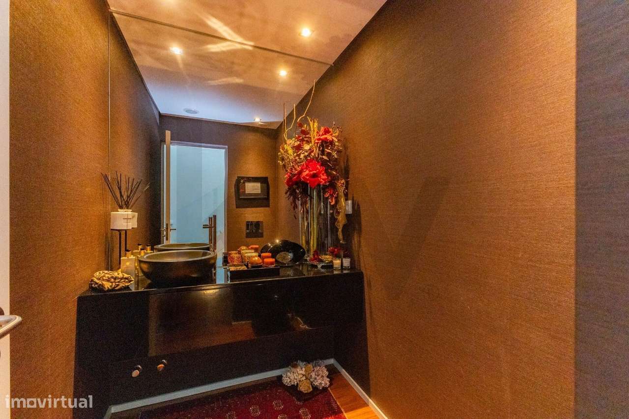 Fantástica moradia T3, com  jardim, piscina, situada em zona tranquila-25