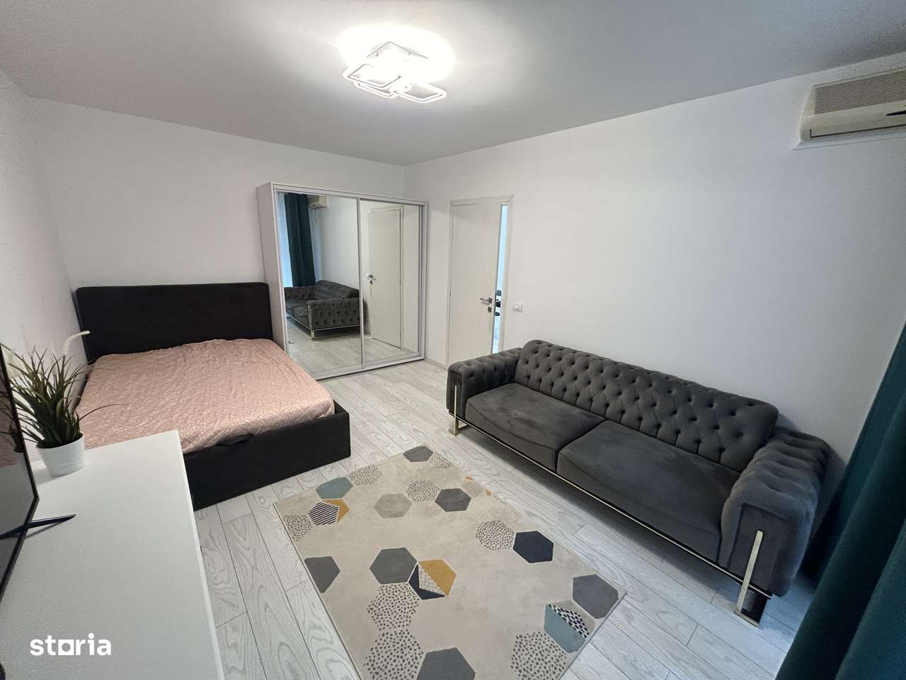 Titan Metrou 4 Min,Nicolae Grigorescu,Galeriile Titan,C ANAF - Imagine principală: 2/13