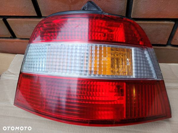 Honda Accord V 5 Lampa Tył Tylna PRAWA EUROPA - 2