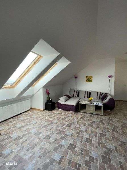 De inchiriat Aparament 3 camere, zona Centru Bloc Nou. - Imagine principală: 2/12